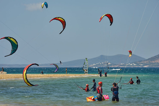 &Eta; &Pi;ά&rho;&omicron;&sigmaf; &sigma;&tau;&omicron;&upsilon;&sigmaf; &kappa;&omicron;&rho;&upsilon;&phi;&alpha;ί&omicron;&upsilon;&sigmaf; &pi;&rho;&omicron;&omicron;&rho;&iota;&sigma;&mu;&omicron;ύ&sigmaf; &gamma;&iota;&alpha; Kite Surfing &mu;&epsilon; &alpha;&nu;&alpha;&gamma;&nu;ώ&rho;&iota;&sigma;&eta; &alpha;&pi;ό &tau;&eta;&nu; TUI Musement &kappa;&alpha;&iota; &tau;&omicron; Euronews
