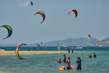 &Eta; &Pi;ά&rho;&omicron;&sigmaf; &sigma;&tau;&omicron;&upsilon;&sigmaf; &kappa;&omicron;&rho;&upsilon;&phi;&alpha;ί&omicron;&upsilon;&sigmaf; &pi;&rho;&omicron;&omicron;&rho;&iota;&sigma;&mu;&omicron;ύ&sigmaf; &gamma;&iota;&alpha; Kite Surfing &mu;&epsilon; &alpha;&nu;&alpha;&gamma;&nu;ώ&rho;&iota;&sigma;&eta; &alpha;&pi;ό &tau;&eta;&nu; TUI Musement &kappa;&alpha;&iota; &tau;&omicron; Euronews