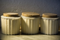 &Tau;&alpha; &tau;&upsilon;&rho;&iota;ά &kappa;&alpha;&iota; &tau;&alpha; &gamma;&lambda;&upsilon;&kappa;ά &tau;&eta;&sigmaf; &Pi;ά&rho;&omicron;&upsilon;